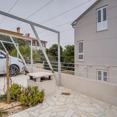 Design & Beach Maisonette - Exklusive Ferienwohnung Auf Zwei Etagen (adults Only) Lejlighed Mali Lošinj